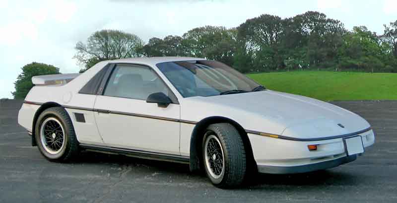 Pontiac Fiero Image
